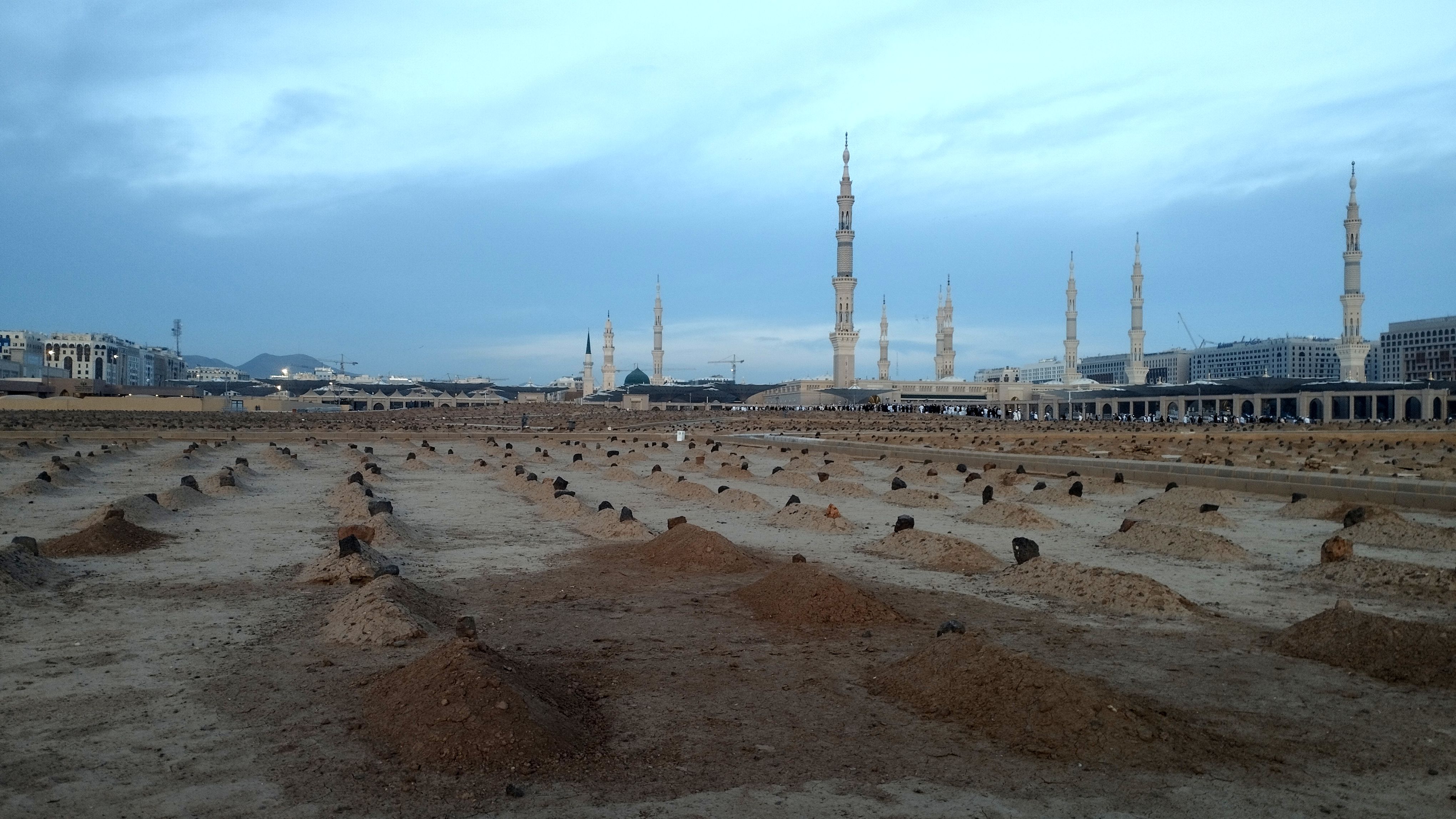 عطر آرامش در آستان پیامبر رحمت