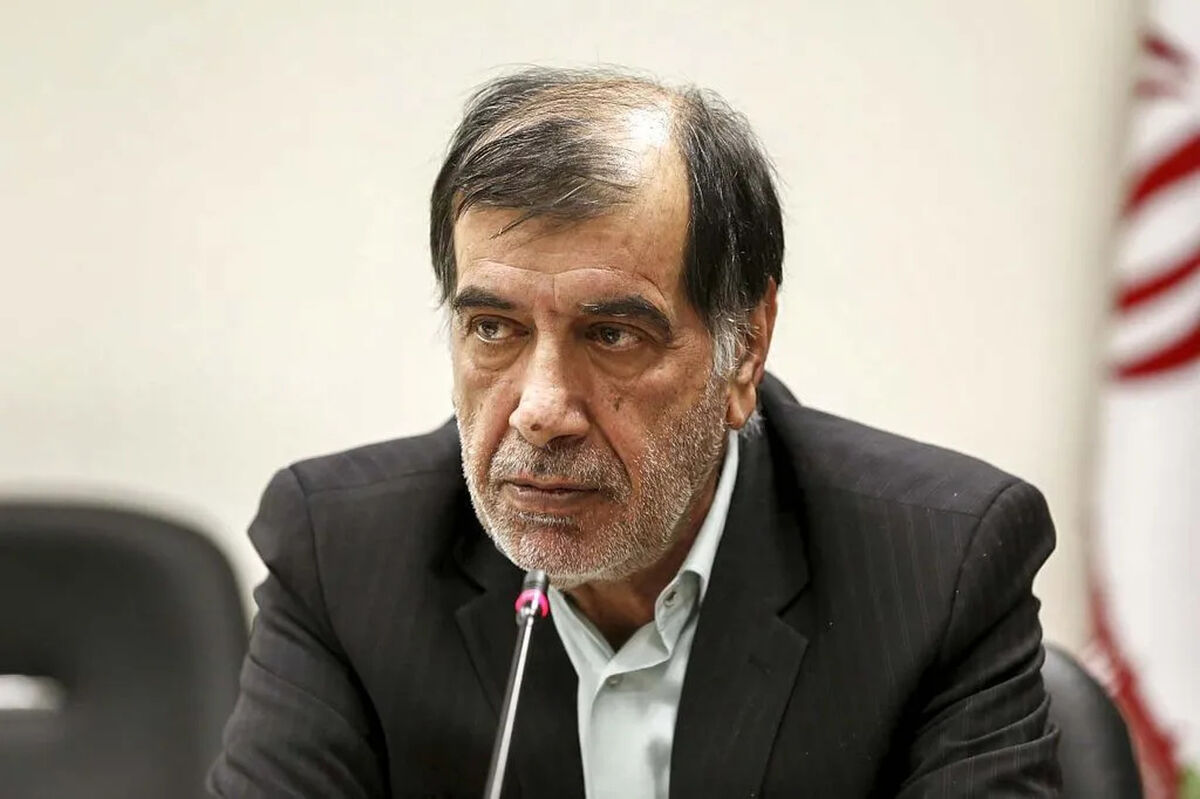 باهنر: تدوین مکتب رهبر شهید برای آیندگان ضروری است
