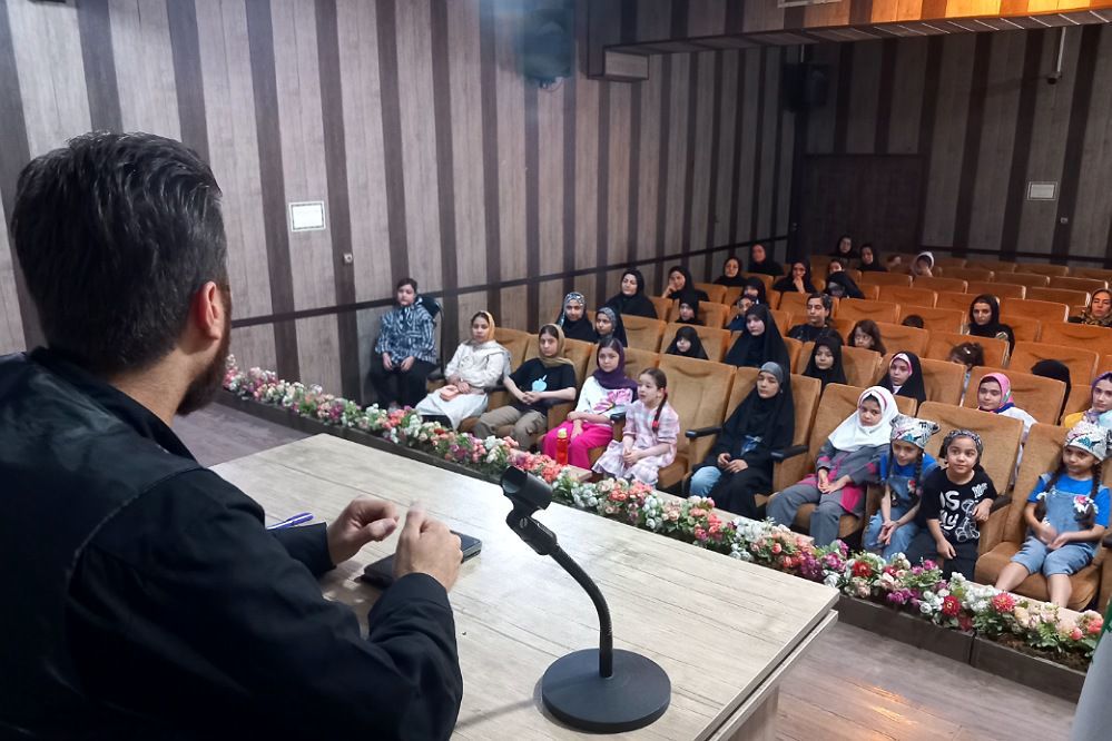 کارگاه آموزشی سرود ملائک در کانون فرهنگی تربیتی ملائک شهرستان قرچک