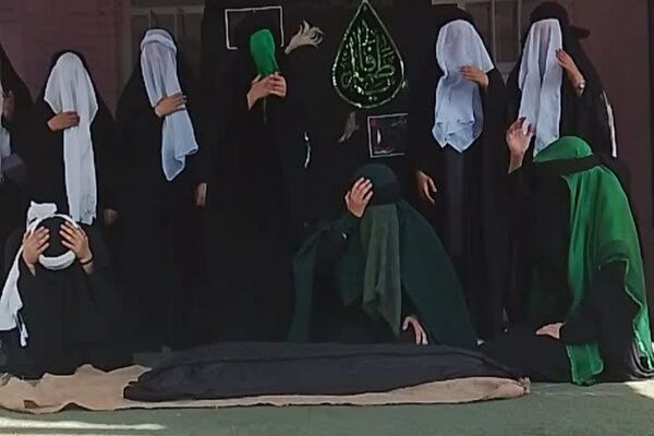 برگزاری نمایش مذهبی به مناسبت شهادت حضرت فاطمه الزهرا (س)در مدرسه پیام قرآن اسلامشهر