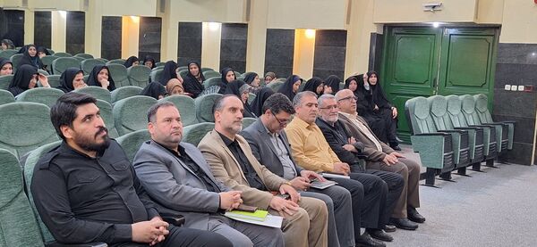اجلاس مدیران آموزش‌وپرورش منطقه ۱۰ با محوریت تقبیح جنایات صهیونیست‌ها و تقویت پایگاه‌های تابستانی مدارس