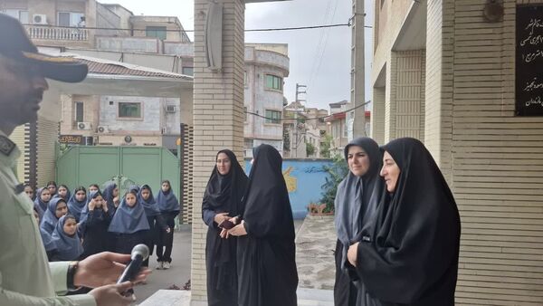 گرامیداشت روز نیروی انتظامی در دبیرستان بهار آزادی قائمشهر