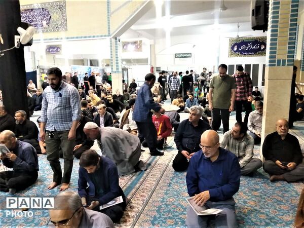 بزرگداشت چهلمین روز شهادت دانش‌آموز «سیدمحمد حسینی مقدم» در قم