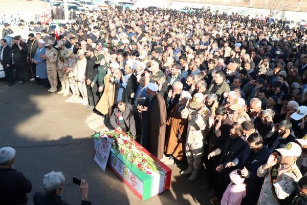 برگزاری مراسم تشییع پیکر پاک مطهر شهید مرزبانی سرهنگ دوم هادی سدیدی