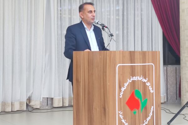 آیین تجلیل ازخادمین مراسم اعتکاف دانش‌آموزی