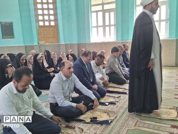 «مهر، ایثار و مقاومت» در مدارس منطقه سندرک