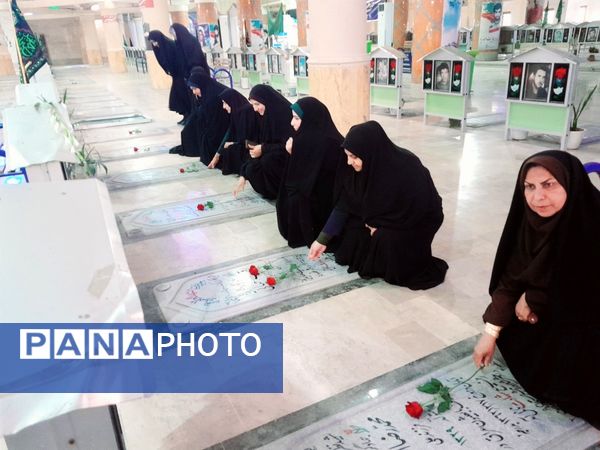 تجدید میثاق با شهدا در بوشهر