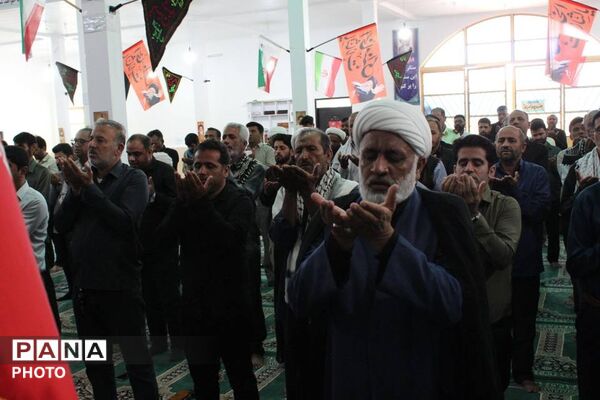 قاب‌هایی ماندگار از حضور پرشور مردم در میعادگاه نماز جمعه