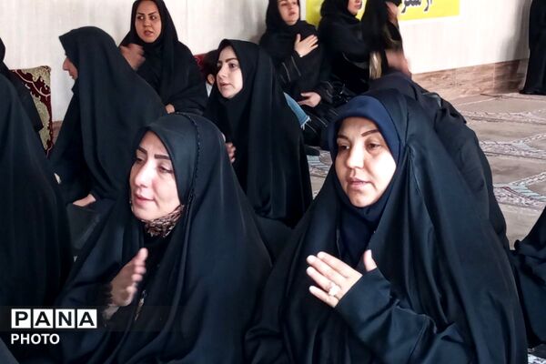 چهلم رهبر شهید و شهدای دانش‌آموز میناب