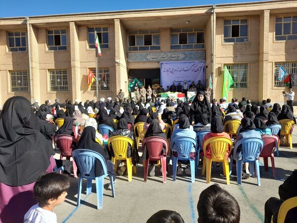 آنان که گمنامند زهرایی تبارند