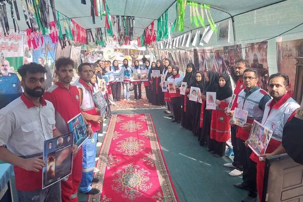 رژه اقتدار هلال‌احمری‌ها در شهرستان پیشوا به مناسبت هفته دفاع مقدس