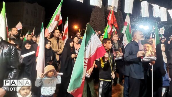 خیابان ها برای بیست و پنجمین بار حماسه آفریدند