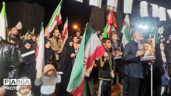 خیابان ها برای بیست و پنجمین بار حماسه آفریدند