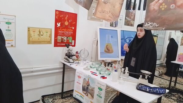 افتتاحیه مدرسه انقلاب در دبیرستان فاطمیه