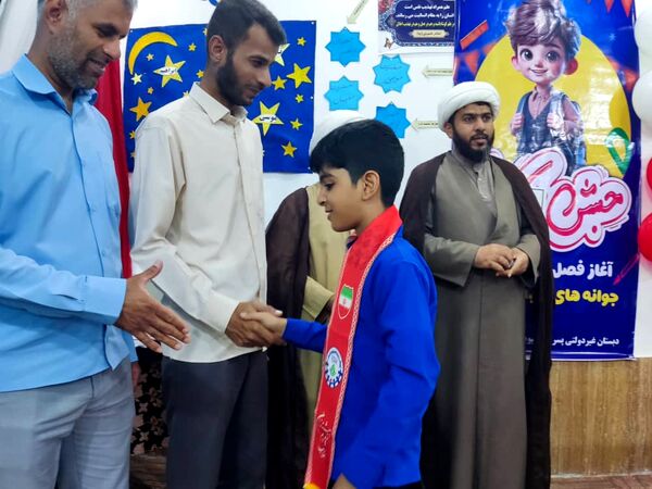 «جشن عاطفه ها» در جاسک 