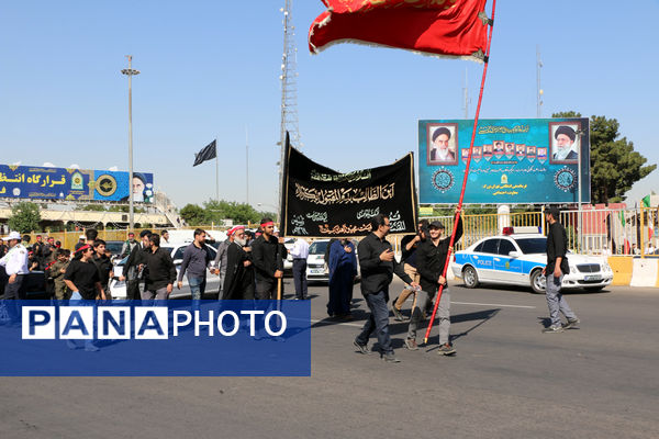 جلوه‌هایی از حضور نوجوانان در مراسم سالگرد ارتحال امام خمینی(ره)