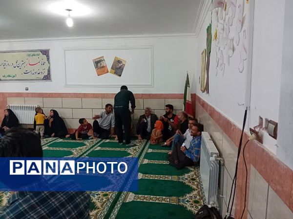 اولین جلسه انجمن اولیا و مربیان دبستان شهید عباسپور روستای عارف آباد کاشمر