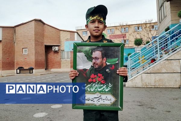 همایش یاوران انقلاب در دبستان شاهد شهید قدوسی ناحیه دو شهرری 