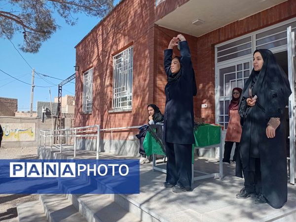 گرامیداشت سیزده آبان در دبیرستان مادرمهربان خلیل آباد