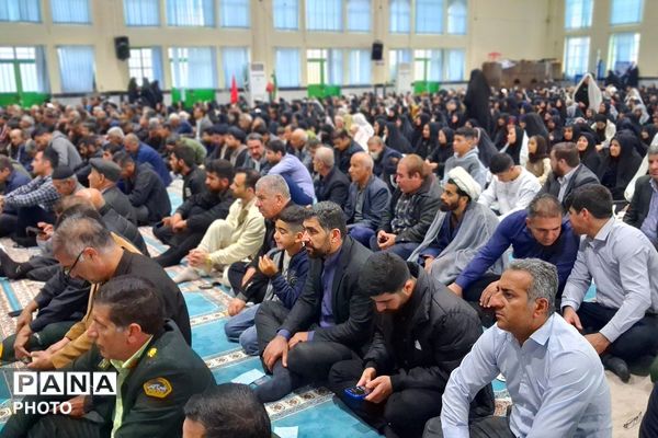 نماز عید فطر در شهرستان باشت مصلی امام خمینی (ره)