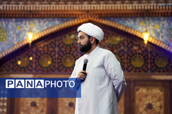 گردهمایی بزرگ ارکان هیات‌های دانش‌آموزی مدارس شهر تهران در حسینیه عشاق 