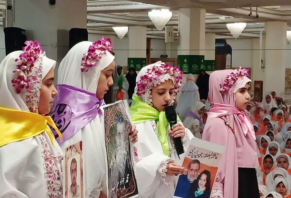 جشن تکلیف 3 هزار نفری دختران در حرم حضرت معصومه(س)