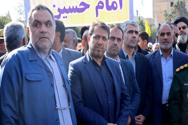 حضور پرشور دانش‌آموزان پاکدشتی در راهپیمایی روز ۱۳ آبان