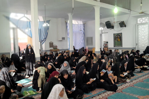 مراسم دعای عرفه در مسجد صاحب الزمان شهرستان کوهدشت