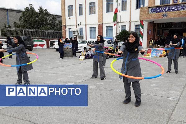 افتتاح سومین المپیاد ورزشی درون‌مدرسه‌ای در دبیرستان فرزانگان قائمشهر