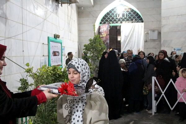 مراسم اعتکاف در مسجد الزهرا(س) قیامدشت