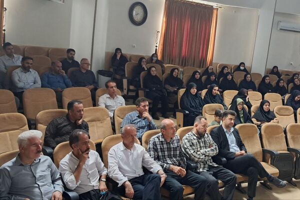 برگزاری کارگاه جهاد تبیین درباره جنگ تحمیلی دوازده روزه در سنندج