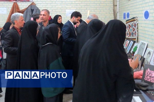 افتتاحیه هفته ماها و جشنواره فرهنگی هنری امید فردا