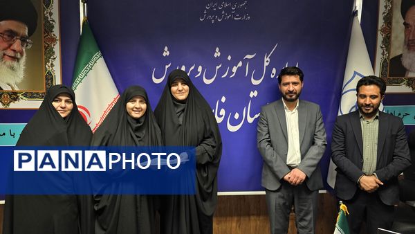 دیدار صمیمی خبرنگاران پانا با عضور شورای شهر شیراز