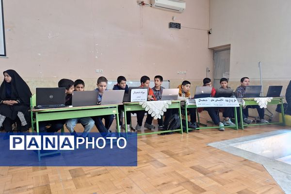 صعود به قله‌های تکنولوژی و فناوری با ارتقا سواد دیجیتال معلمان 