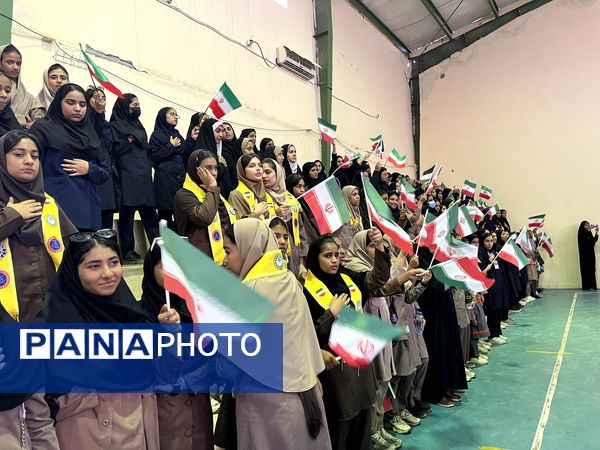 فین غرق در عطر فاطمی همزمان با روز دانش‌آموز