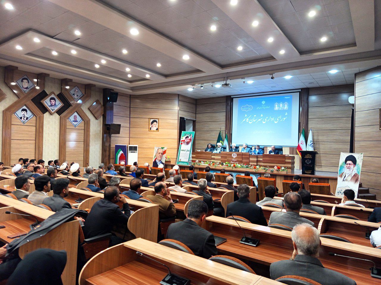 جلسه شورای اداری کاشمر