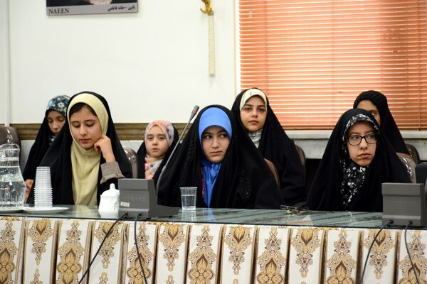 تجلیل از دانش‌آموز خبرنگاران پانا شهرستان نایین 