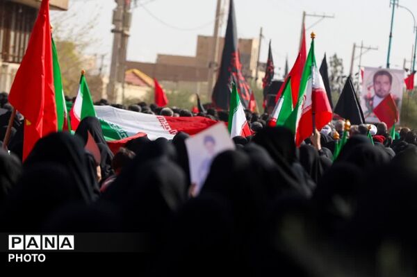 تشییع پیکر شهید محمد مهدی آخوندی در ابراهیم‌آباد