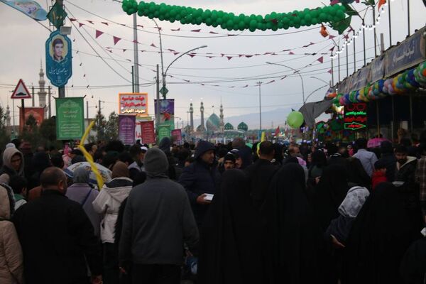 شادپیمایی خانوادگی جشن نیمه شعبان در قم