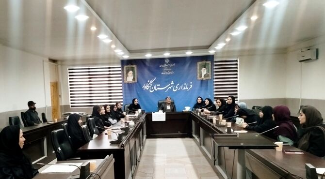 تجلیل از استعدادهای برتر در آیینی با محوریت حمایت از نخبگان جوان کنگاوری