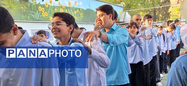 بازگشایی مدرسه شهید مطهری با لبخند مهر 