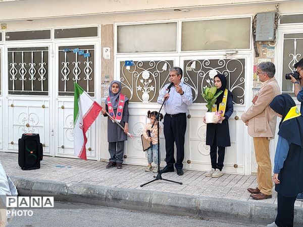 تقدیر از معلمان بازنشسته توسط آموزش و پرورش ناحیه سه