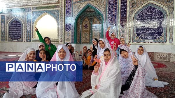 دهه نودی‌ها در نماز عبادی سیاسی جمعه