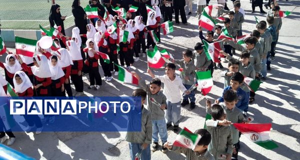 جشن شکوفه‌ها در دبستان‌های شهرستان ایلام 