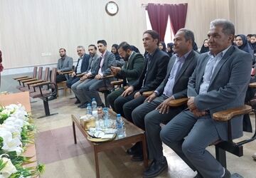 جشن جوانه‌ها در دبیرستان آرمیتا مصلی‌نژاد