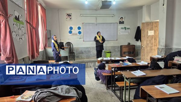  مانور زلزله در مدرسه سمانه ناحیه یک 