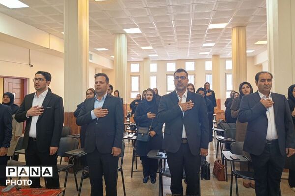 آیین گرامیداشت هفته پیوند انجمن اولیاء و مربیان در شهرستان ملارد 