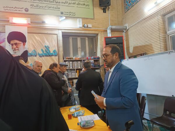 ملاقات مردمی  نماینده مردم مشهد و کلات در مجلس شورای اسلامی