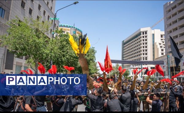 ظهر تاسوعا در جوار حرم مطهر رضوی