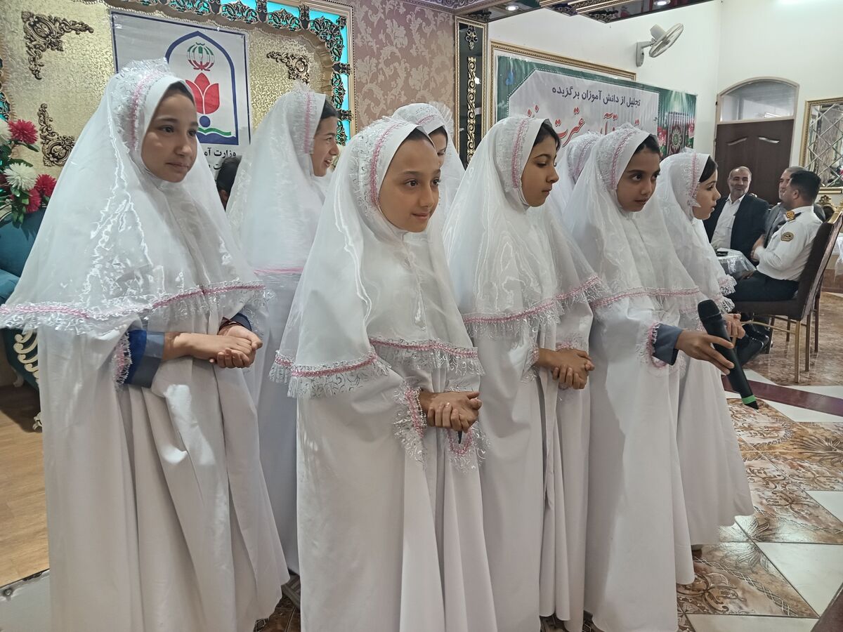 جشن دختران آفتاب در جعفرآباد قم برگزار شد